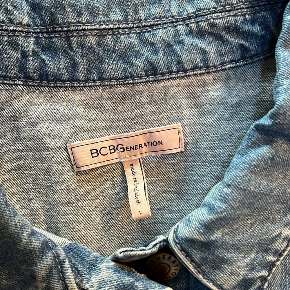 NWOT denim jacket - Picture 2 of 3